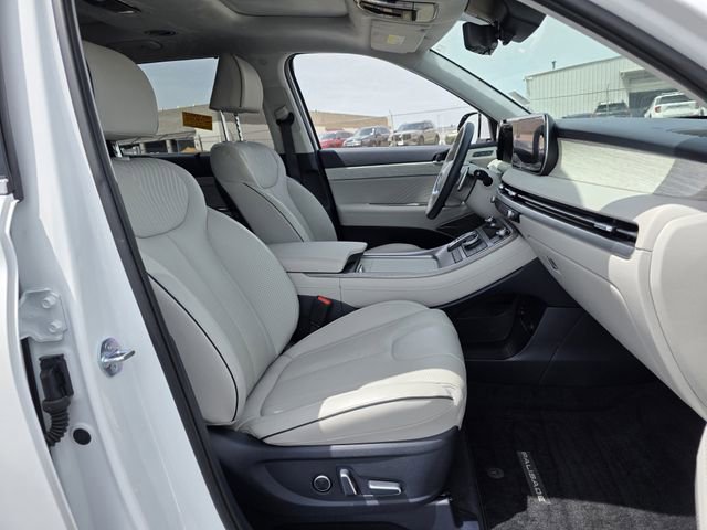 Used 2023 Hyundai Palisade Calligraphy image 31