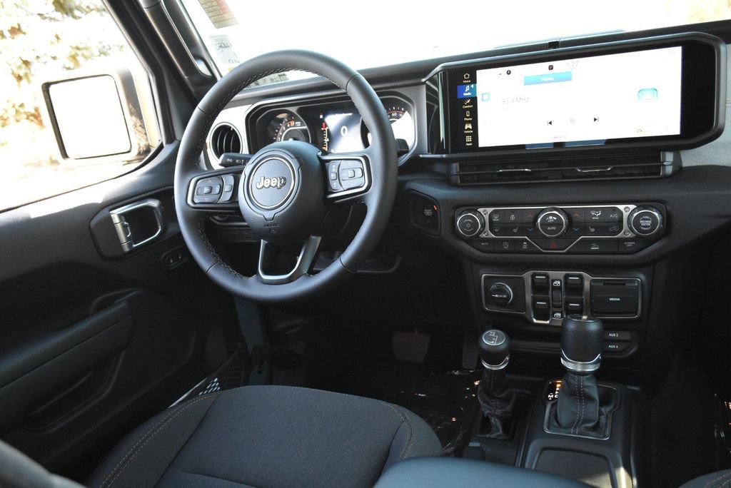 New 2026 Jeep Gladiator Sport AWD/4WD image 36