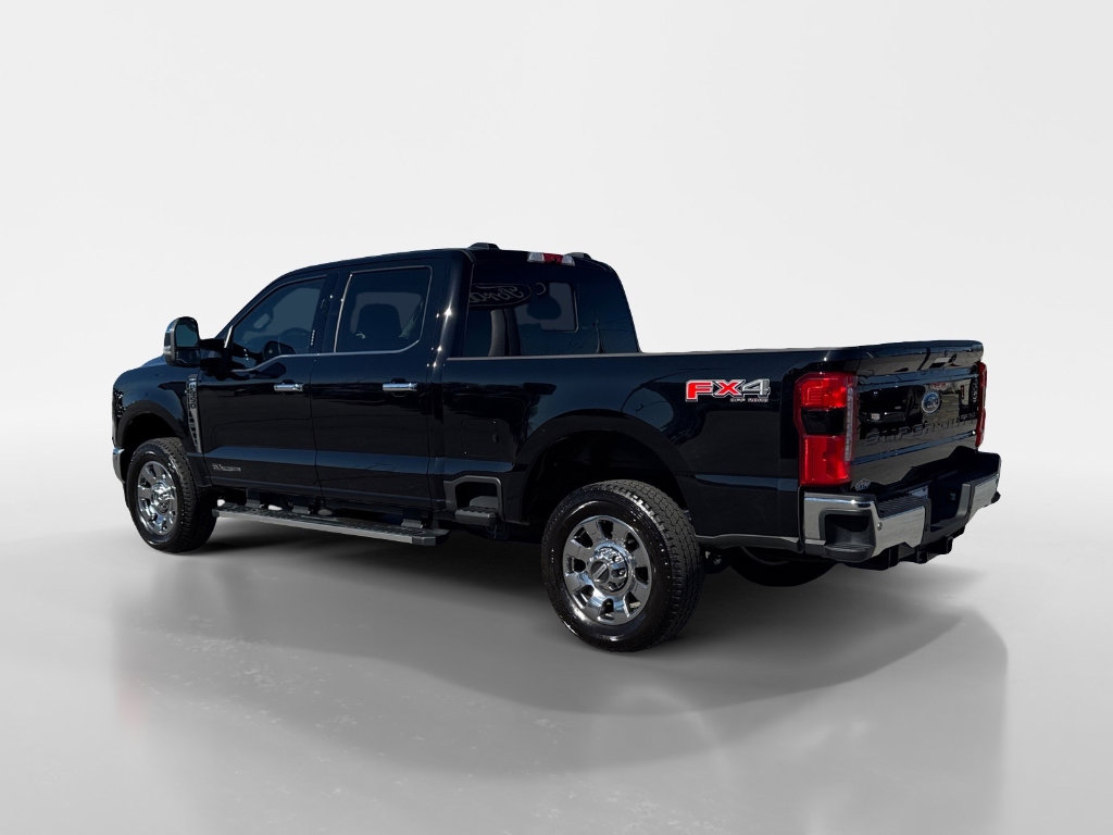 Used 2024 Ford F350 Lariat w/ Chrome Package image 4