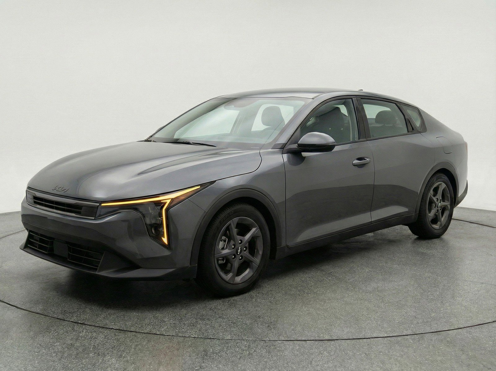 Used 2025 Kia K4 LXS image 3