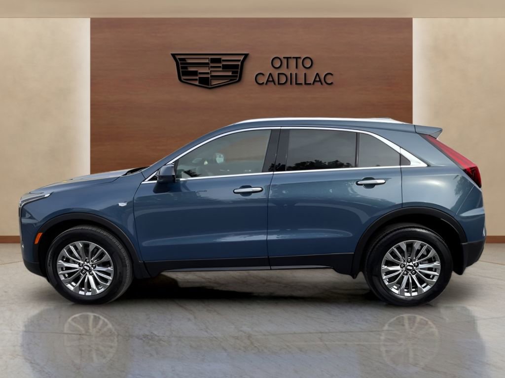 Certified 2024 Cadillac XT4 Premium Luxury image 2