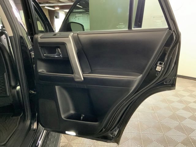 Used 2016 Toyota 4Runner Limited AWD/4WD image 30
