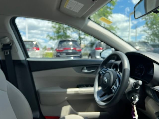 Certified 2021 Kia Forte LXS FWD image 31