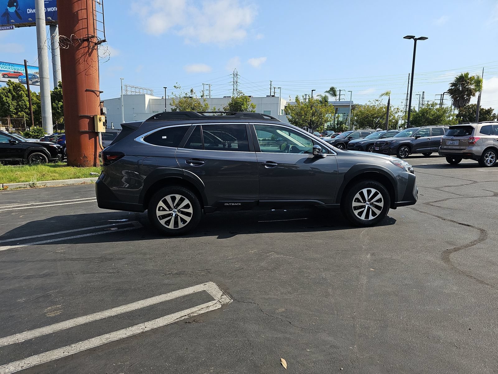 Certified 2024 Subaru Outback Premium AWD/4WD image 8