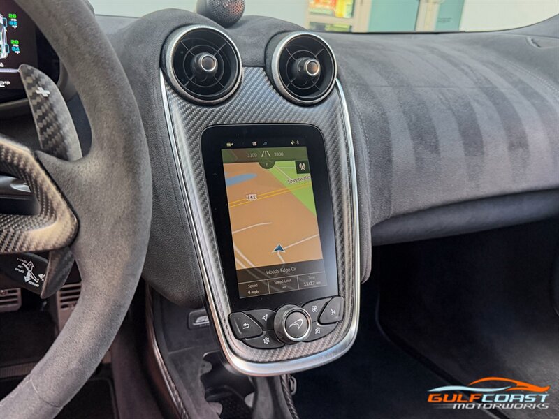 Used 2019 McLaren 600LT RWD image 18