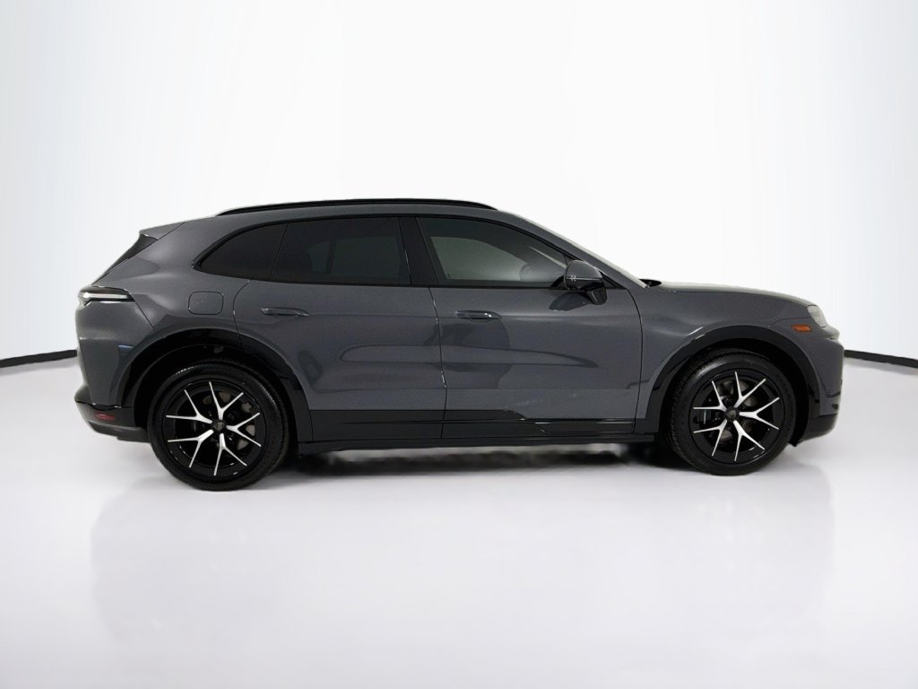 New 2026 Porsche Cayenne Turbo AWD/4WD image 8