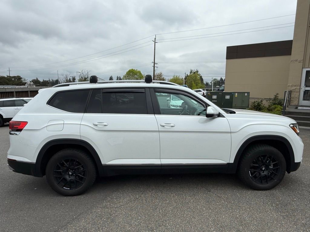 Used 2022 Volkswagen Atlas SEL AWD/4WD image 2