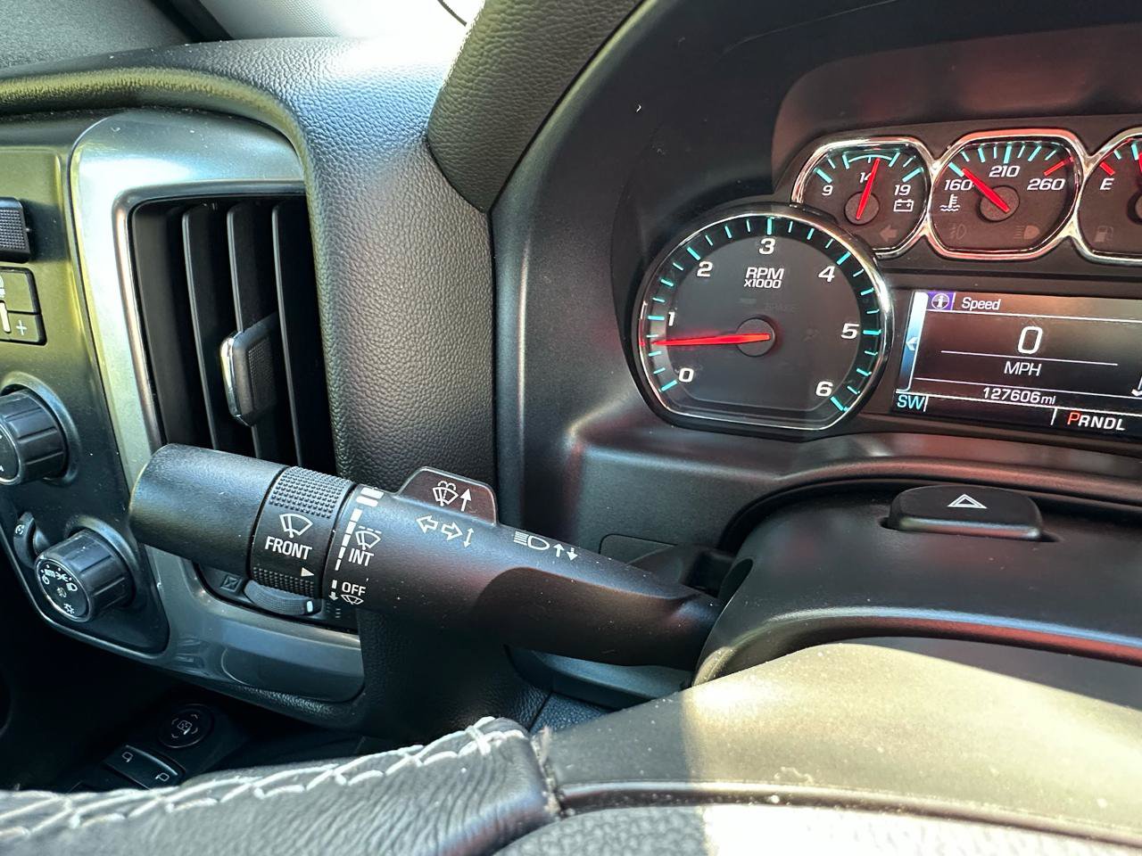 Used 2018 Chevrolet Silverado 1500 LT w/ All Star Edition AWD/4WD image 19