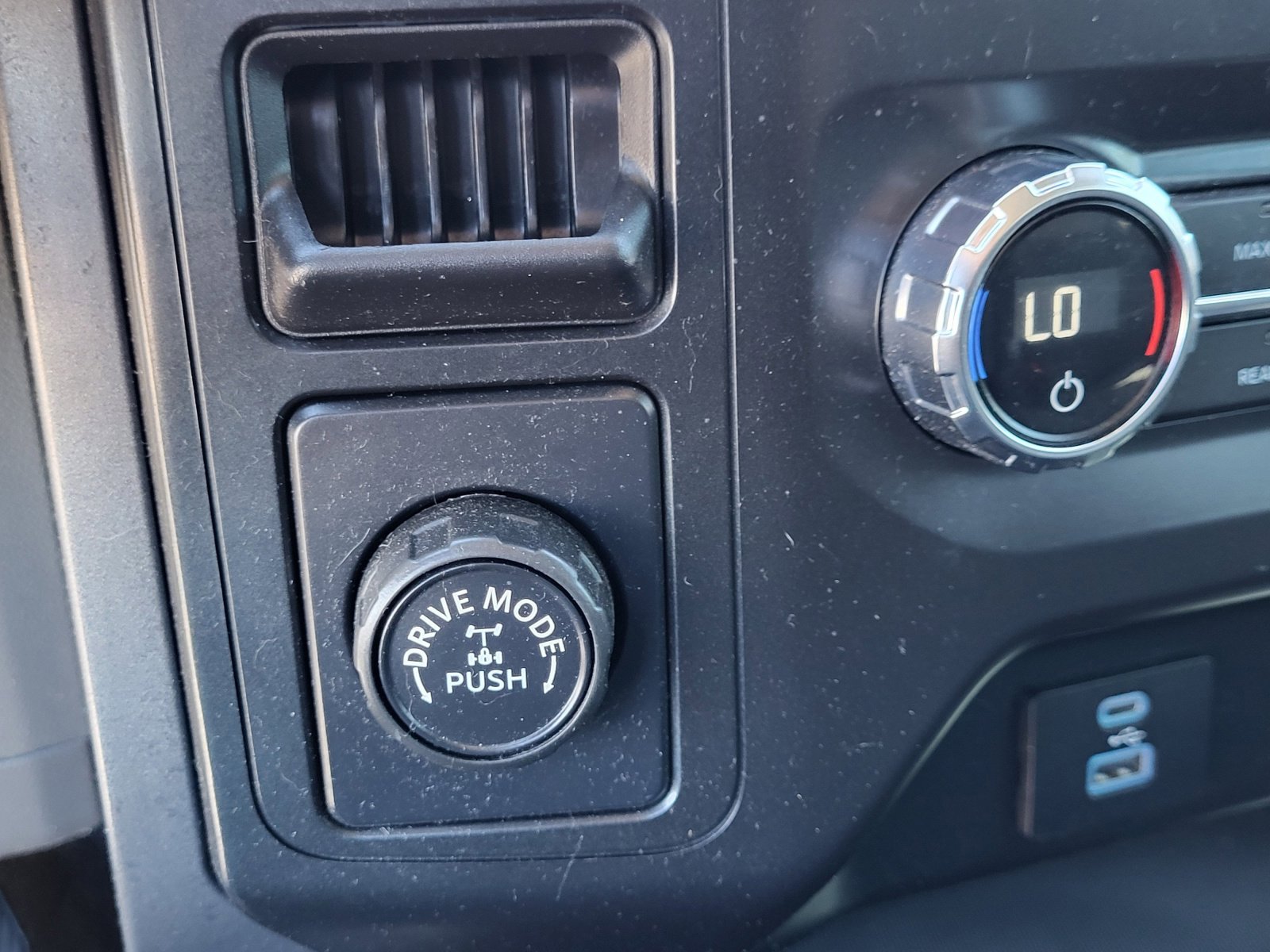 Used 2021 Ford F150 XLT w/ Equipment Group 301A Mid image 31