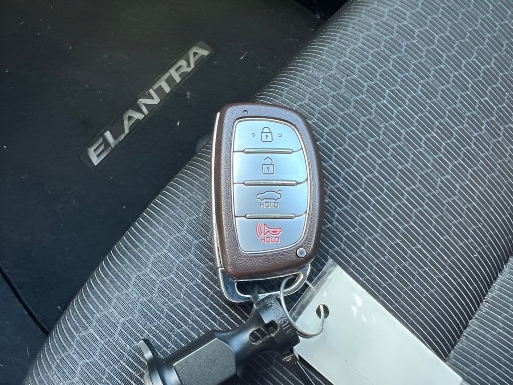 Used 2017 Hyundai Elantra Value Edition FWD image 35