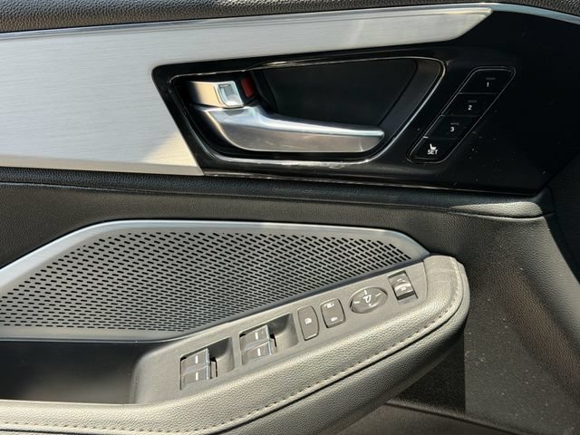 Used 2025 Acura MDX FWD image 23