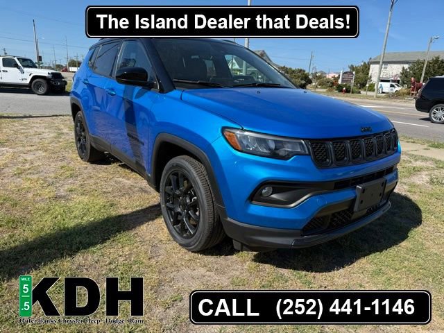 Used 2024 Jeep Compass Latitude w/ Altitude Special Edition image 1