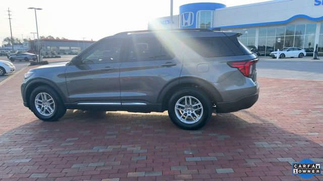 Used 2025 Ford Explorer Active w/ Active Comfort Package image 8