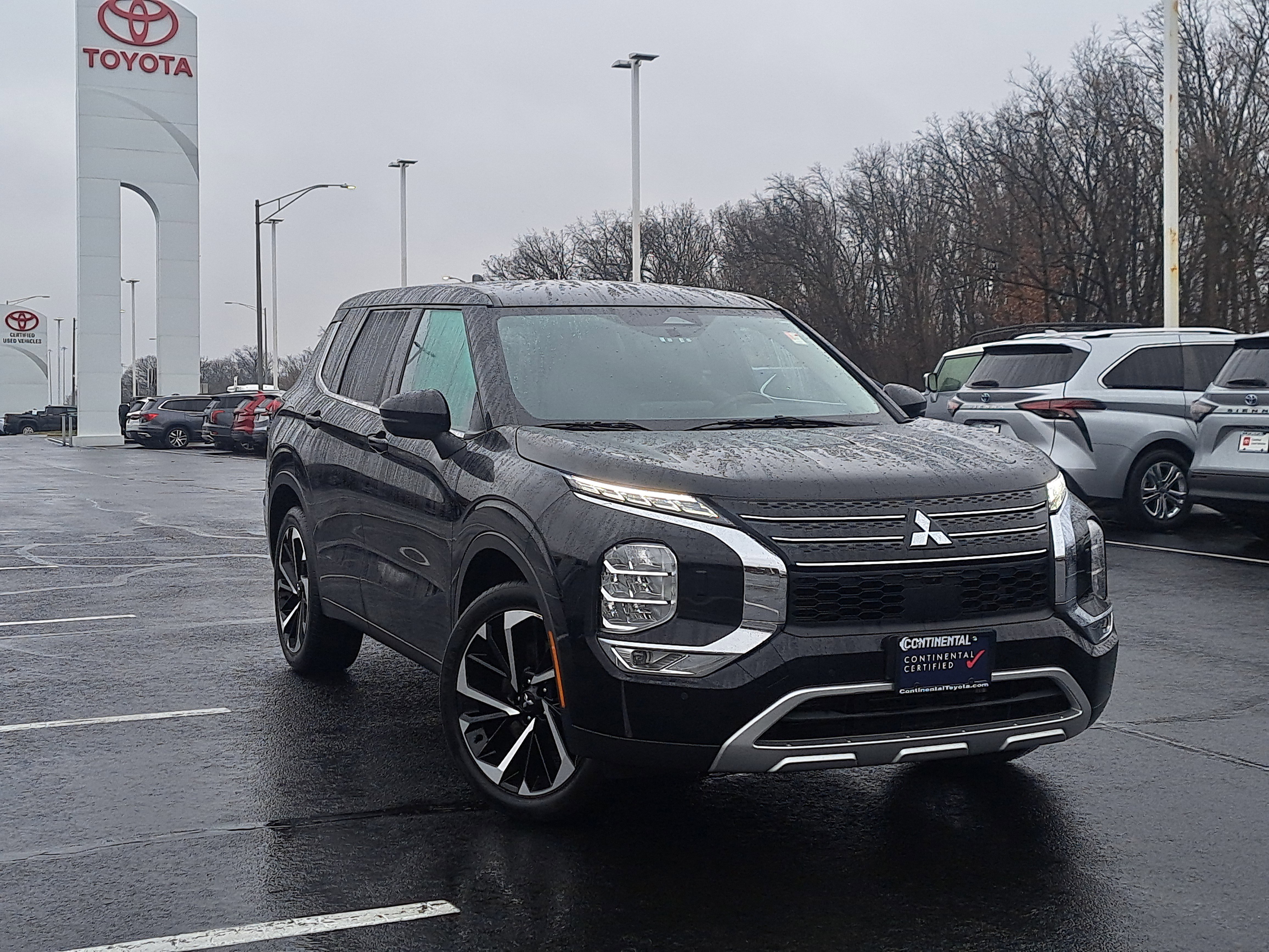 Used 2024 Mitsubishi Outlander SE image 31