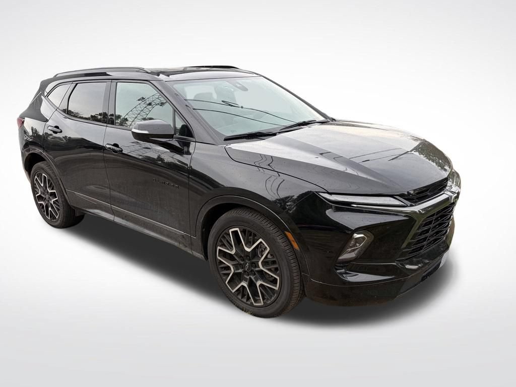 Used 2024 Chevrolet Blazer RS w/ Driver Confidence II Package AWD/4WD image 9