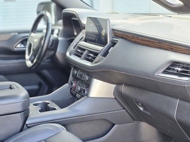 Used 2023 Chevrolet Suburban Premier image 13