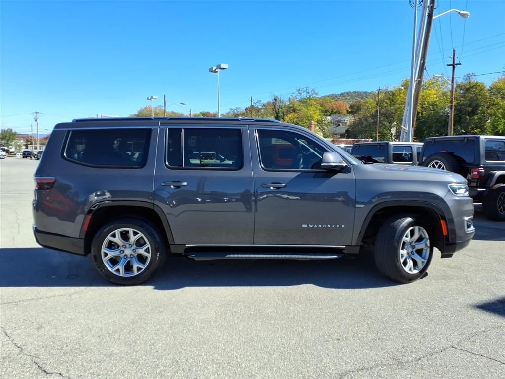 Used 2022 Jeep Wagoneer Series II image 3