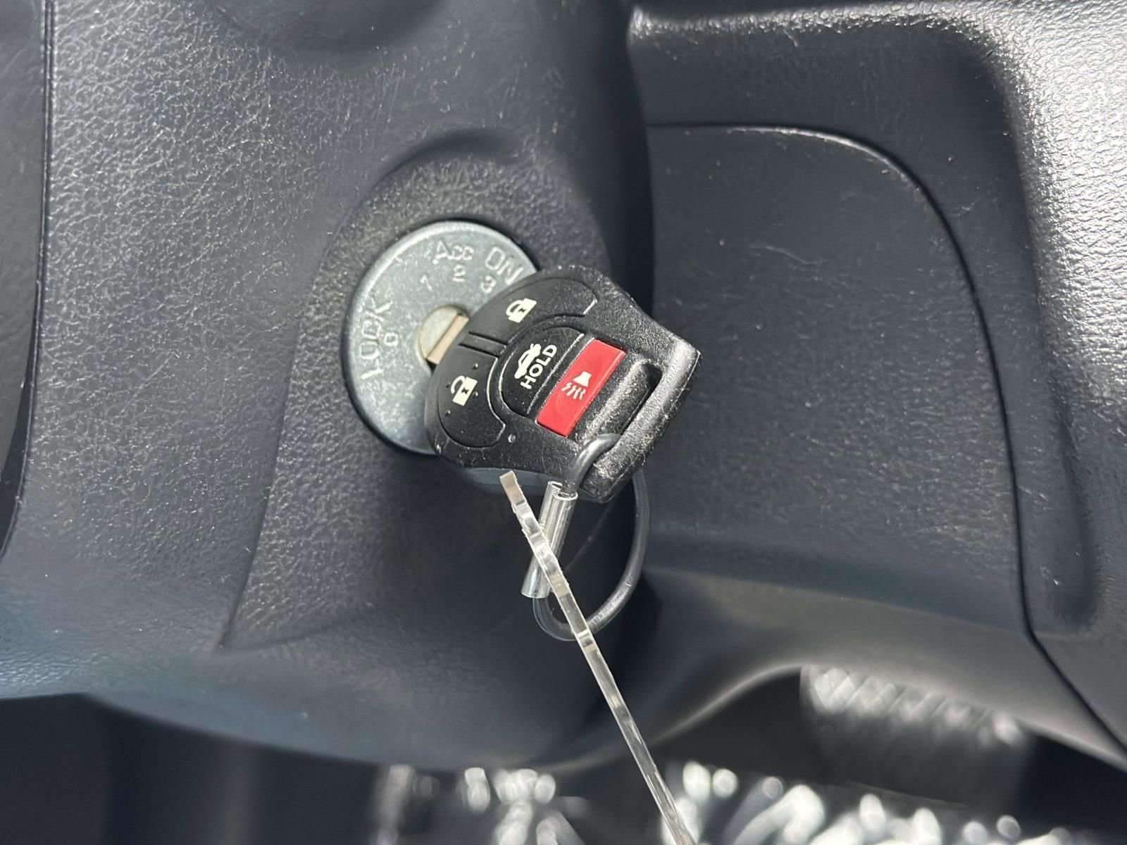 Used 2016 Nissan Versa SV FWD image 18