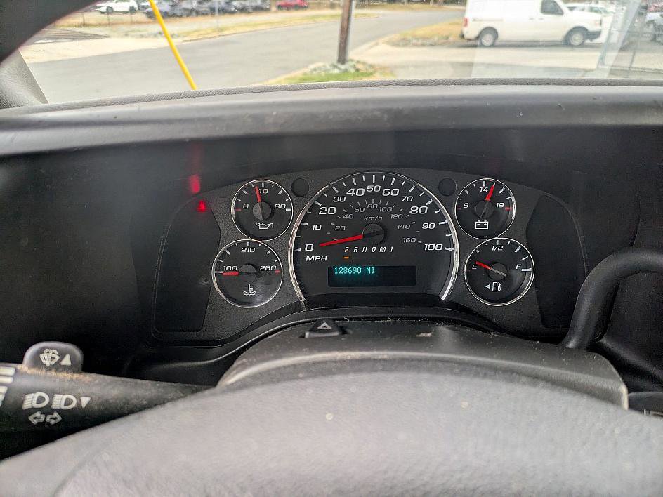 Used 2018 GMC Savana 3500 Extended w/ Driver Convenience Package image 18