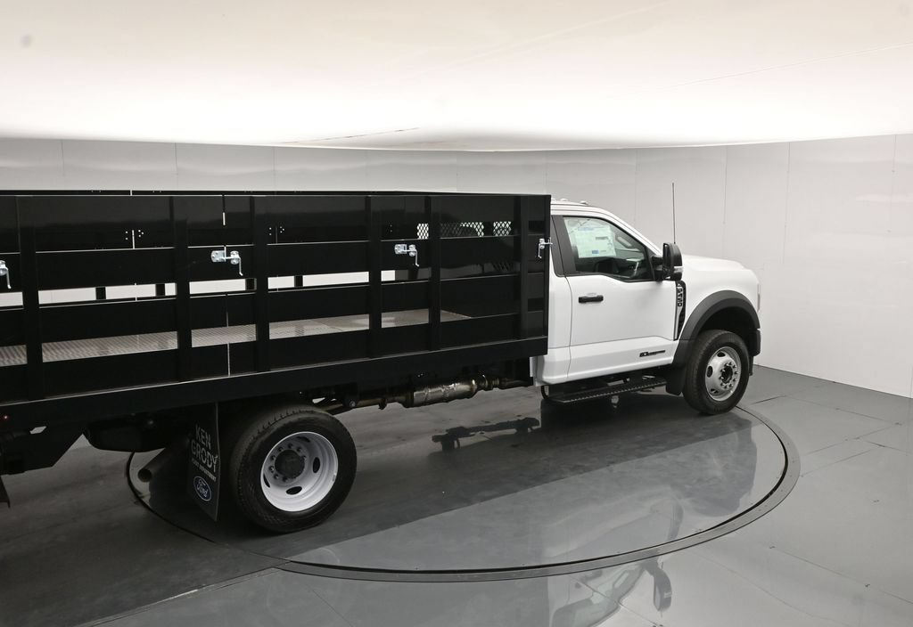 New 2026 Ford F450 XL w/ XL Chrome Package RWD image 35