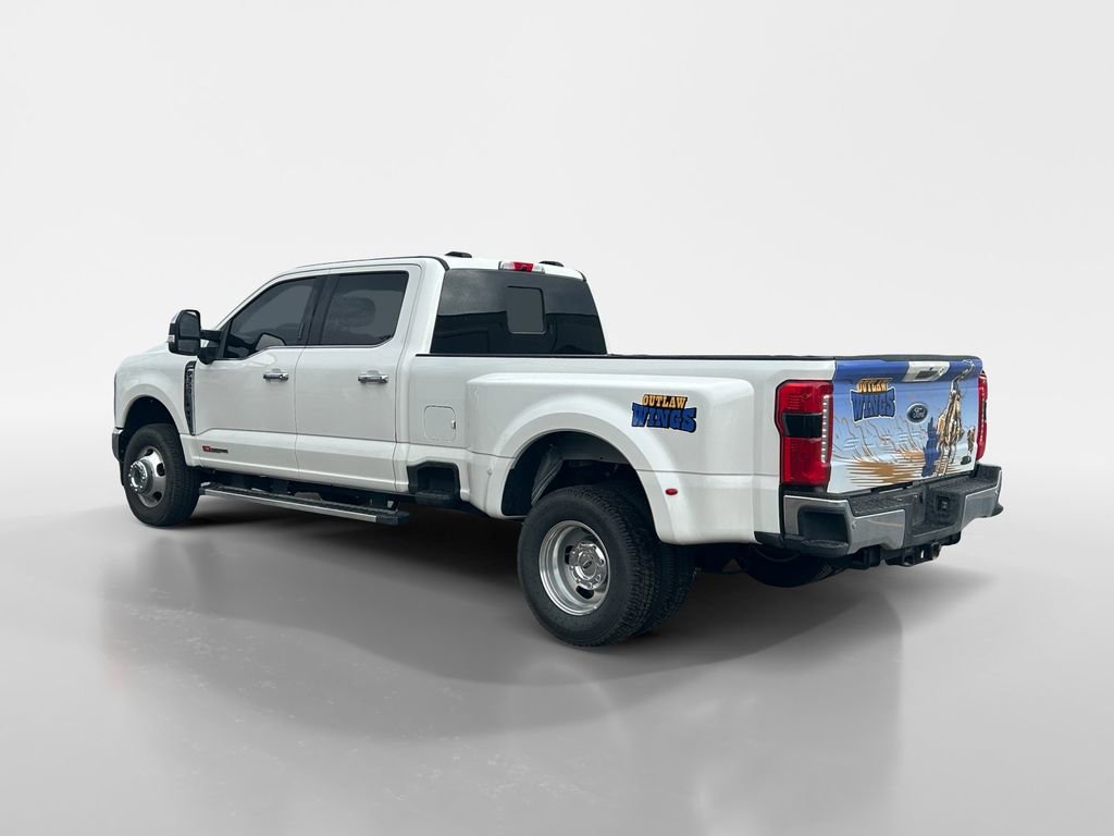 Used 2024 Ford F350 Lariat w/ Chrome Package AWD/4WD image 3