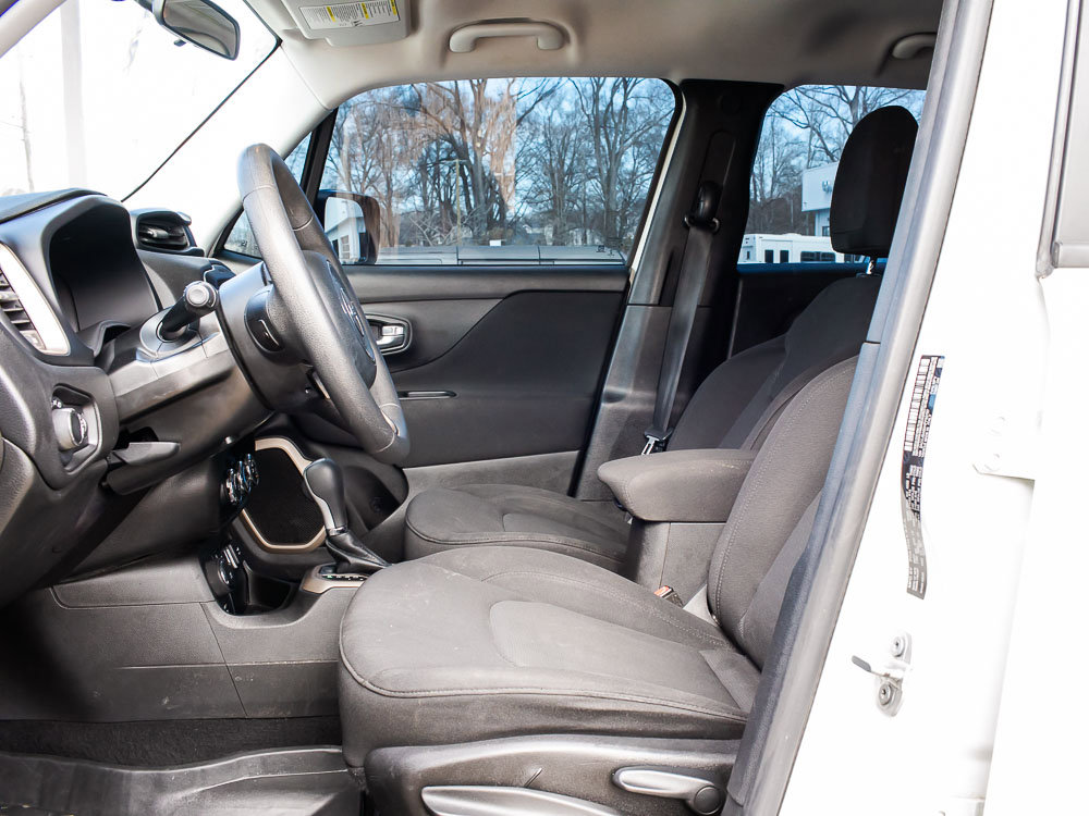 Used 2017 Jeep Renegade Sport w/ Power & Air Group image 18