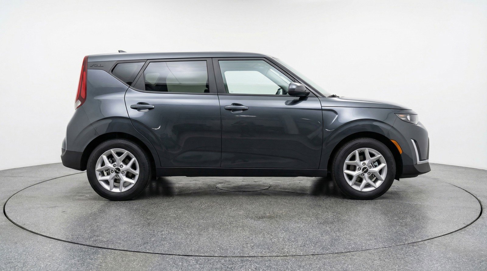 Used 2025 Kia Soul LX w/ LX Technology Package image 11