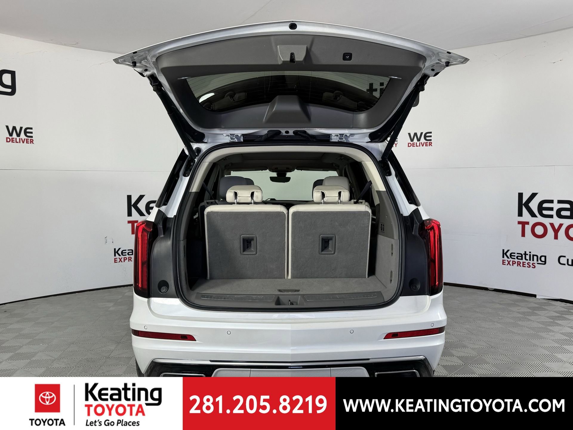 Used 2023 Cadillac XT6 Premium Luxury w/ Technology Package image 17