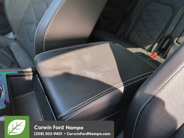 Used 2024 Volkswagen Atlas SE AWD/4WD image 19