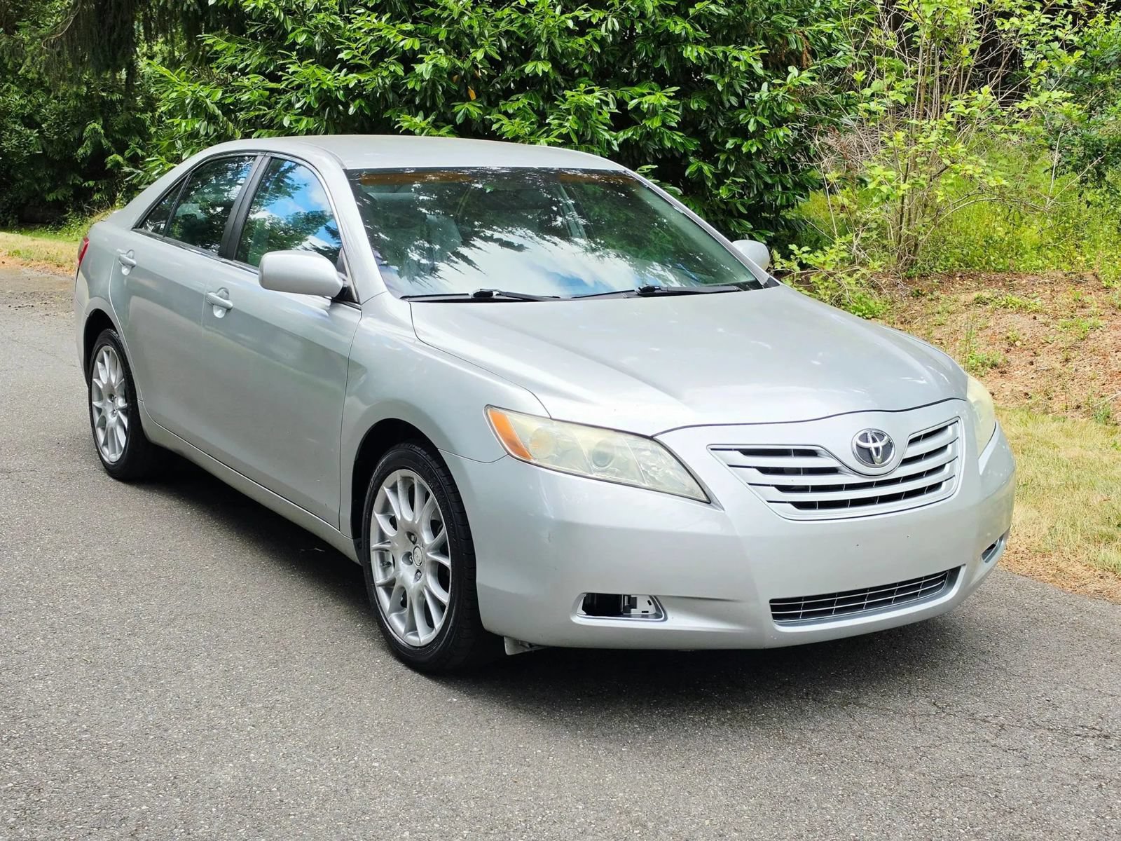 Used 2007 Toyota Camry LE FWD image 7