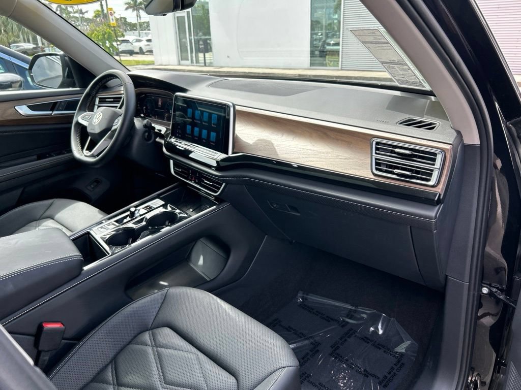 Certified 2026 Volkswagen Atlas SE w/ Panoramic Sunroof Package FWD image 43