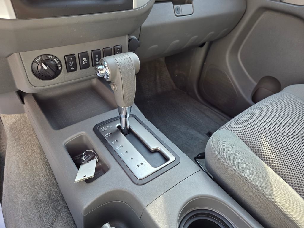 Used 2015 Nissan Frontier SV w/ SV Value Truck Package image 11