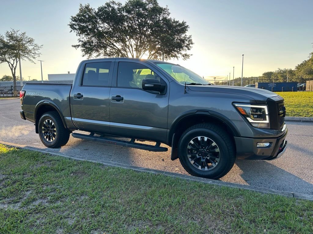 Used 2021 Nissan Titan PRO-4X w/ Pro-4x Convenience Package AWD/4WD image 8