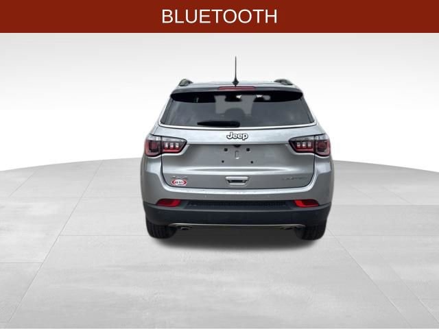 Used 2023 Jeep Compass Limited AWD/4WD image 6