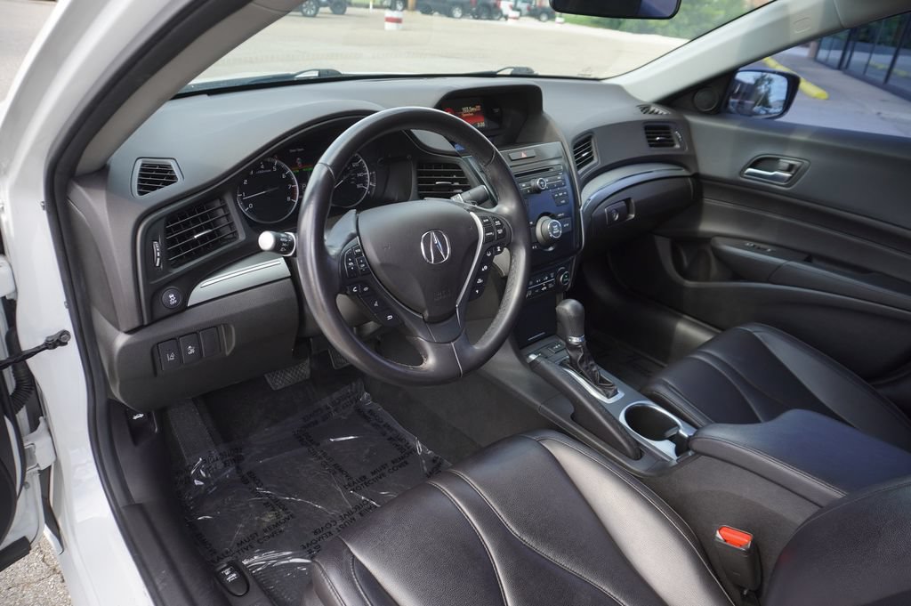 Used 2020 Acura ILX FWD image 25