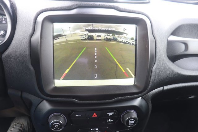 Used 2023 Jeep Renegade Latitude image 27