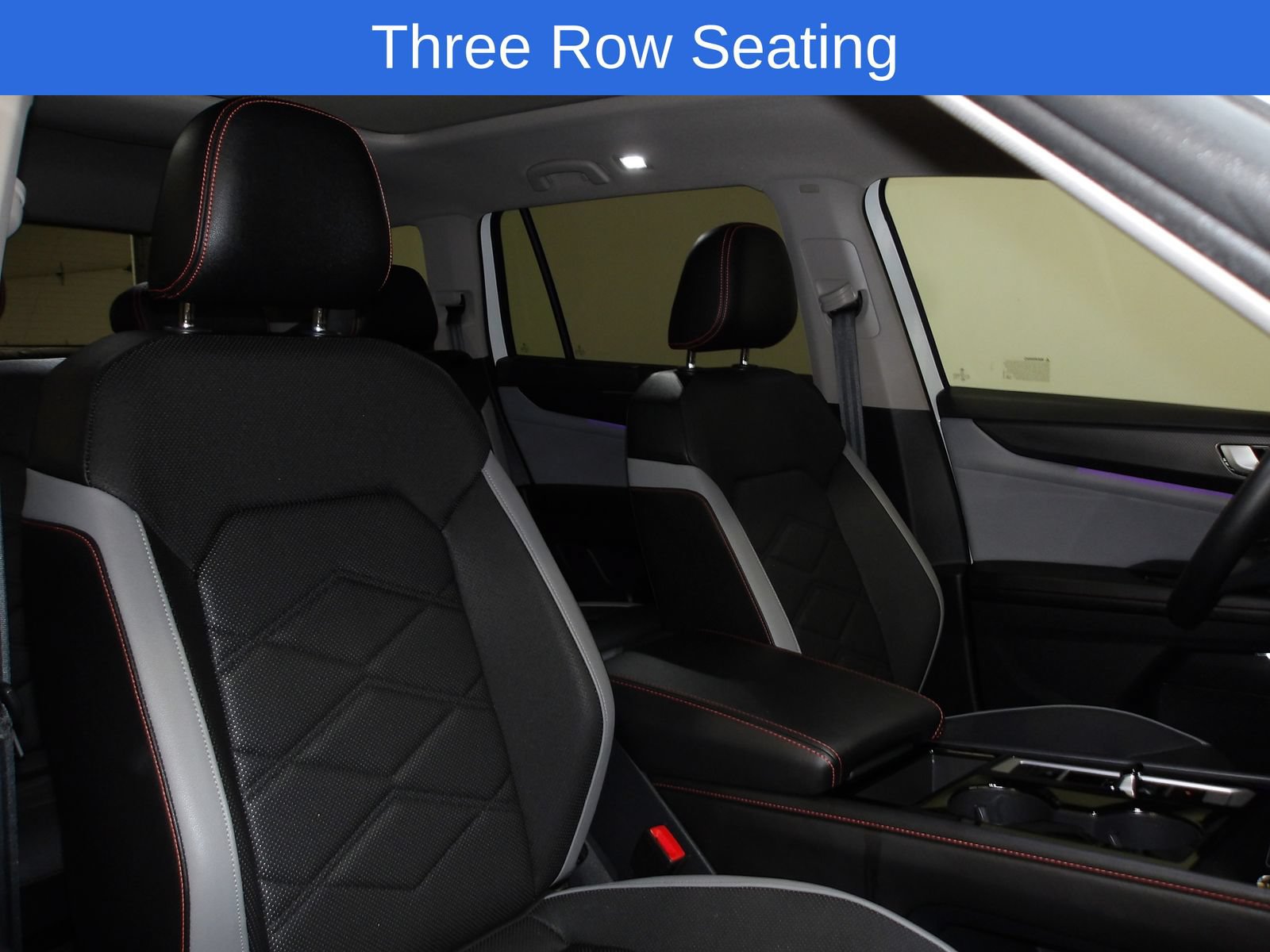 Used 2025 Volkswagen Atlas Peak Edition SE AWD/4WD image 15