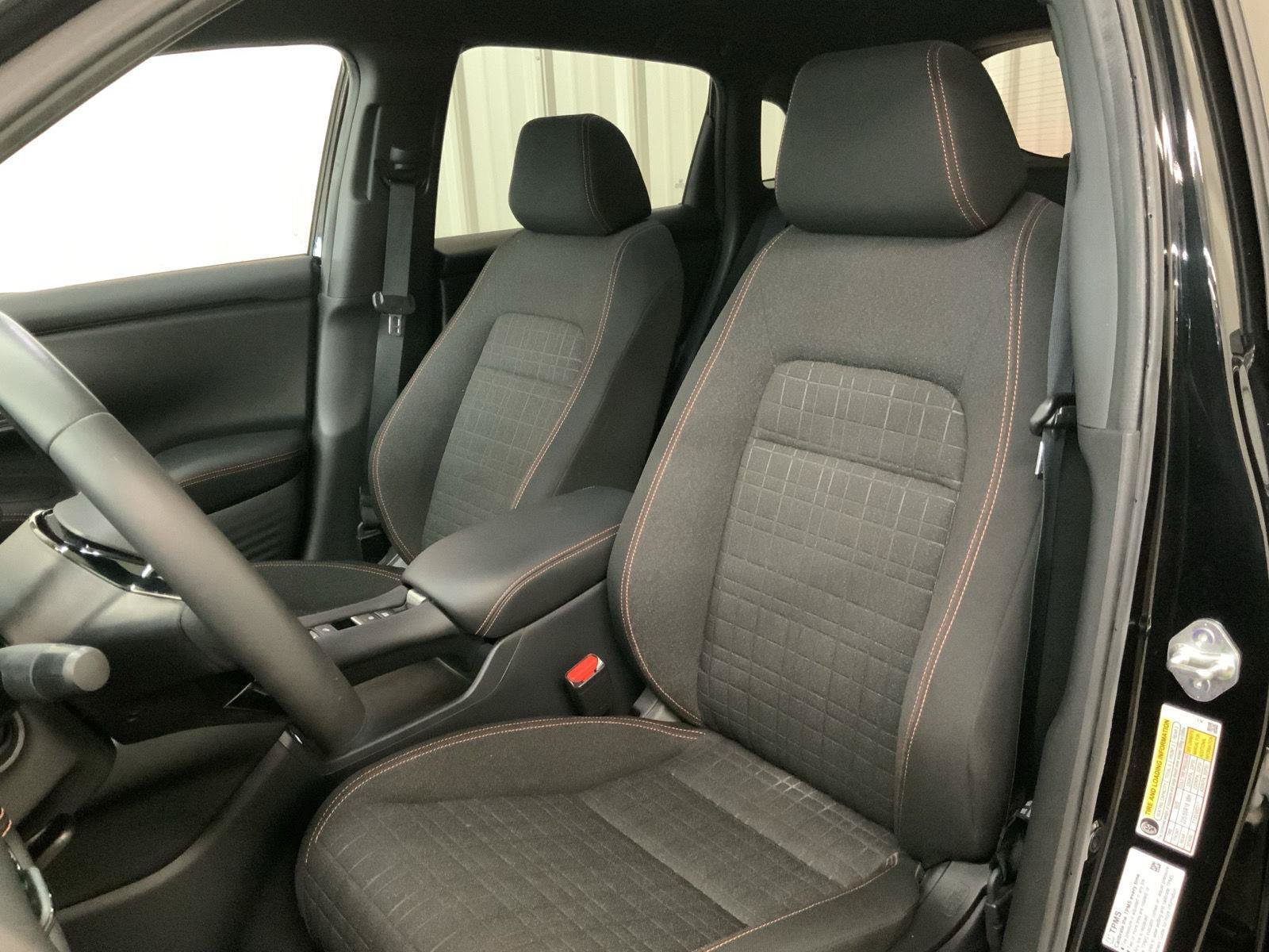Used 2023 Honda HR-V Sport image 3