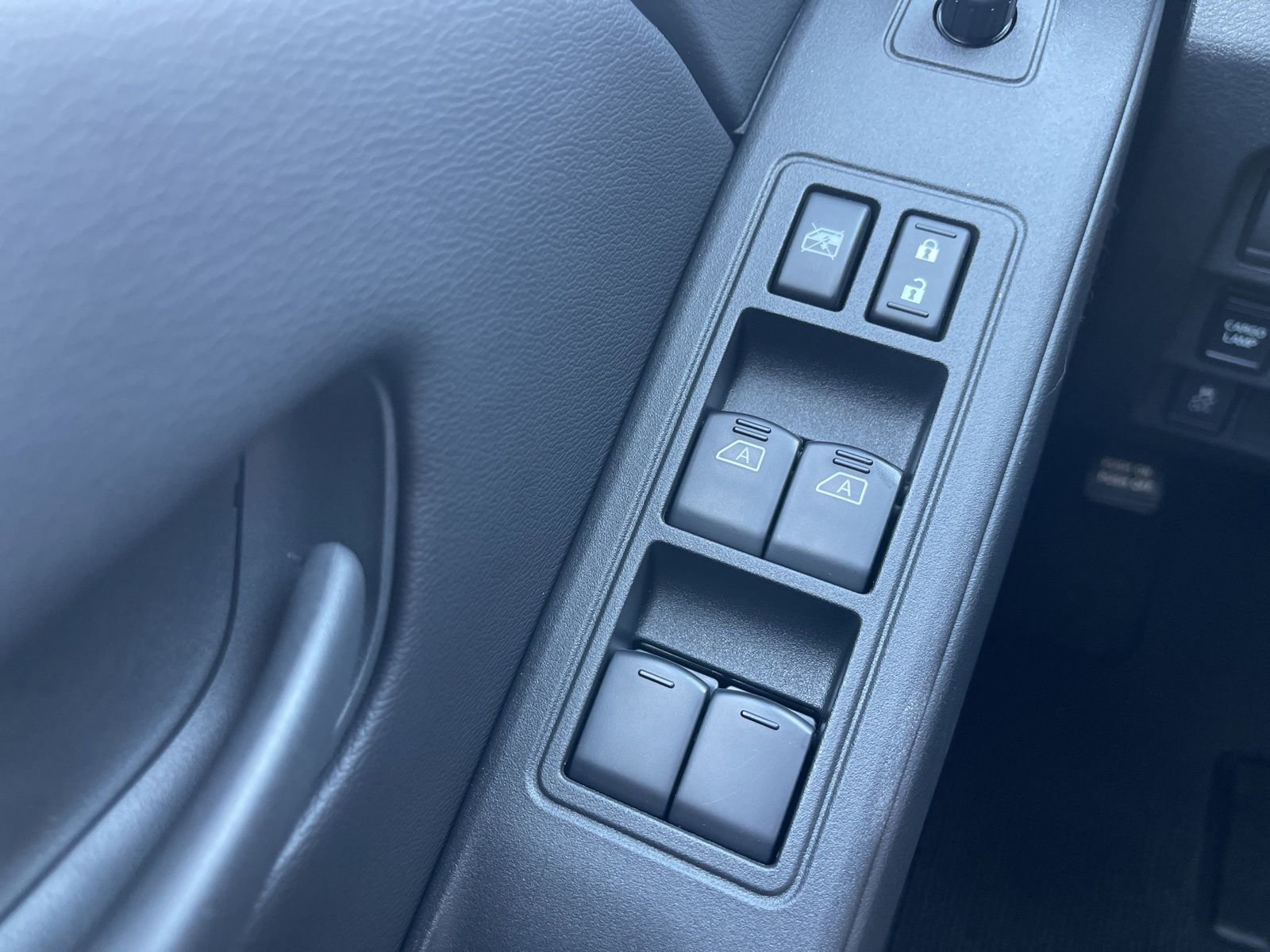 New 2026 Nissan Frontier SV image 39