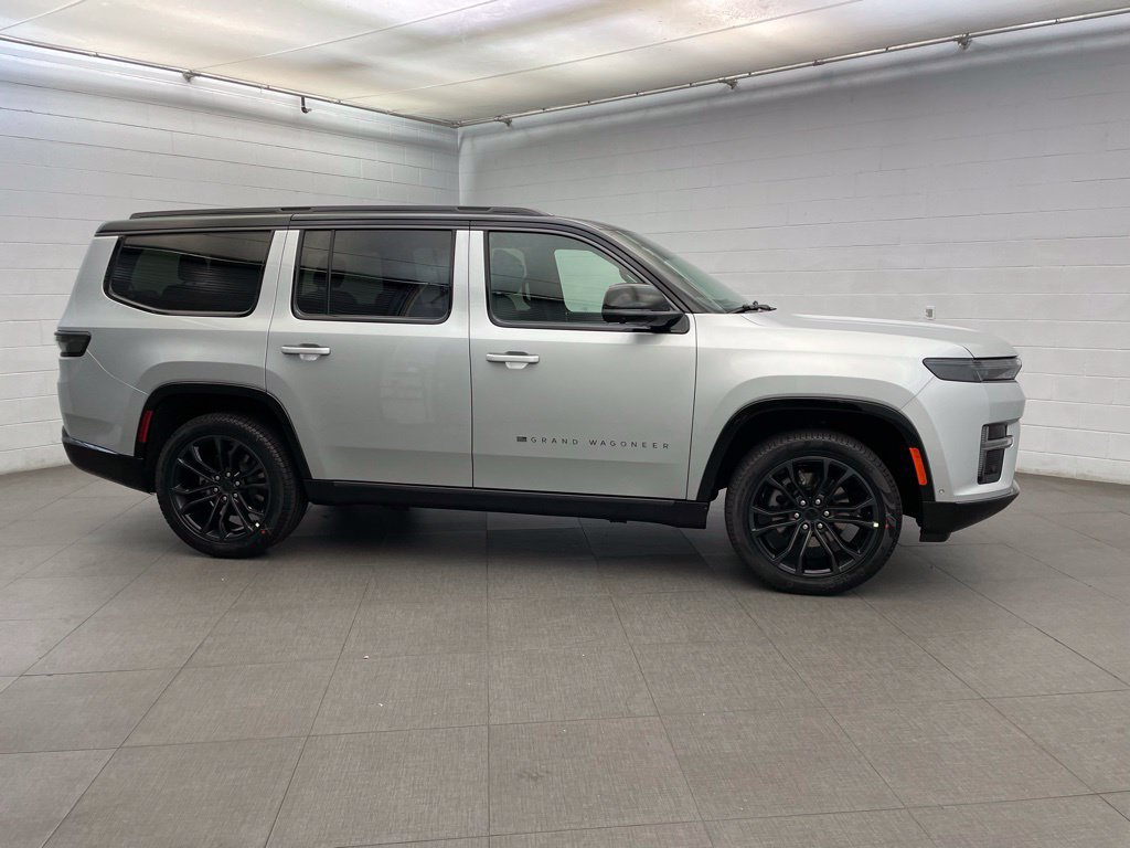New 2026 Jeep Grand Wagoneer Summit AWD/4WD image 2