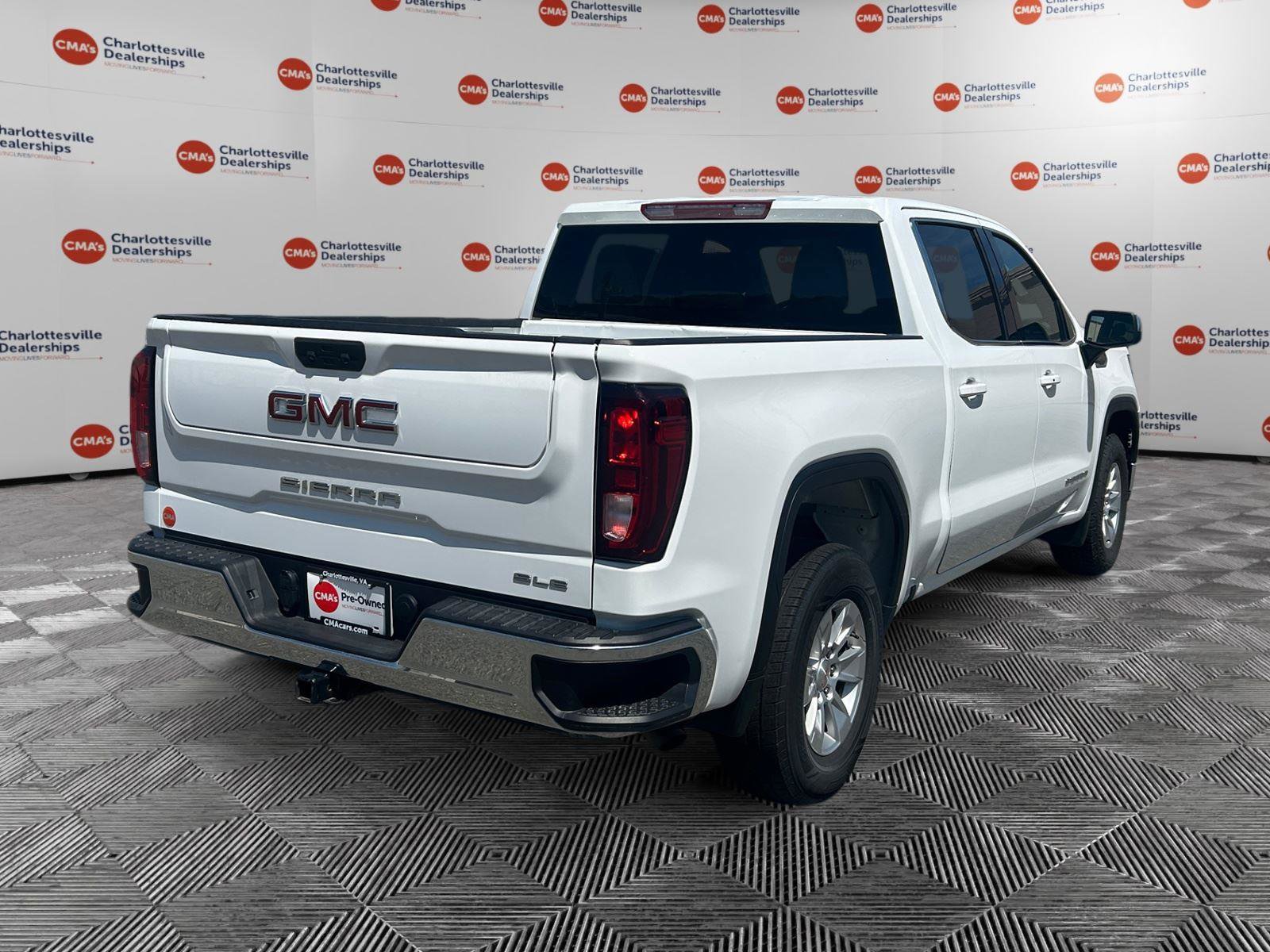 Used 2024 GMC Sierra 1500 SLE AWD/4WD image 5