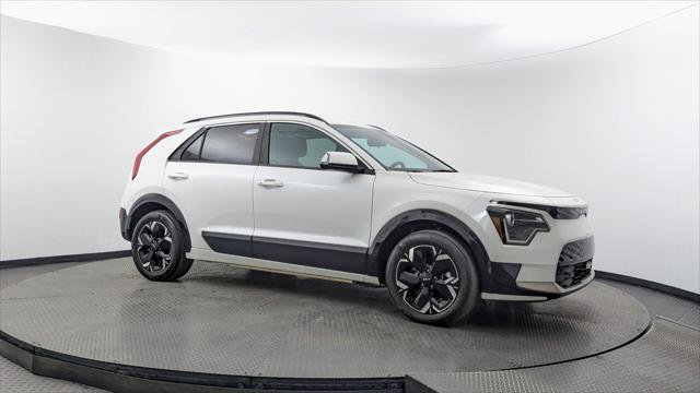 Used 2023 Kia Niro Wind FWD image 11
