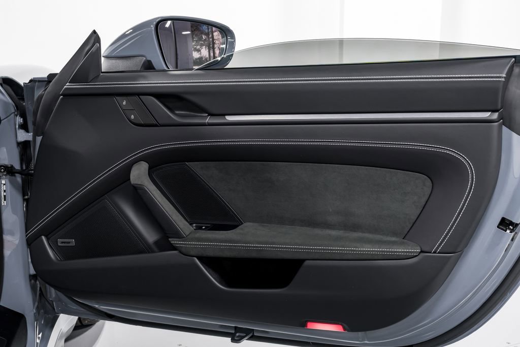 Used 2024 Porsche 911 GT3 RWD image 37