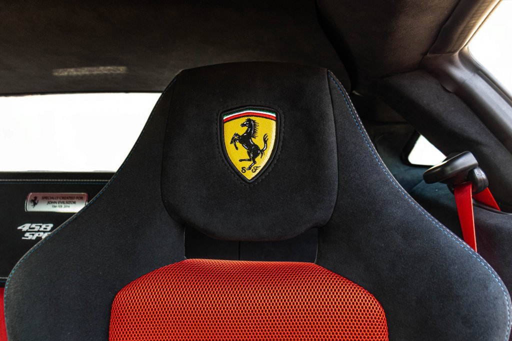 Used 2015 Ferrari 458 Speciale Coupe RWD image 47