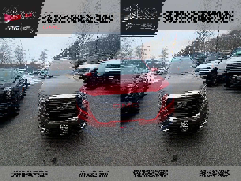 Used 2022 GMC Terrain SLE w/ Driver Convenience Package image 16