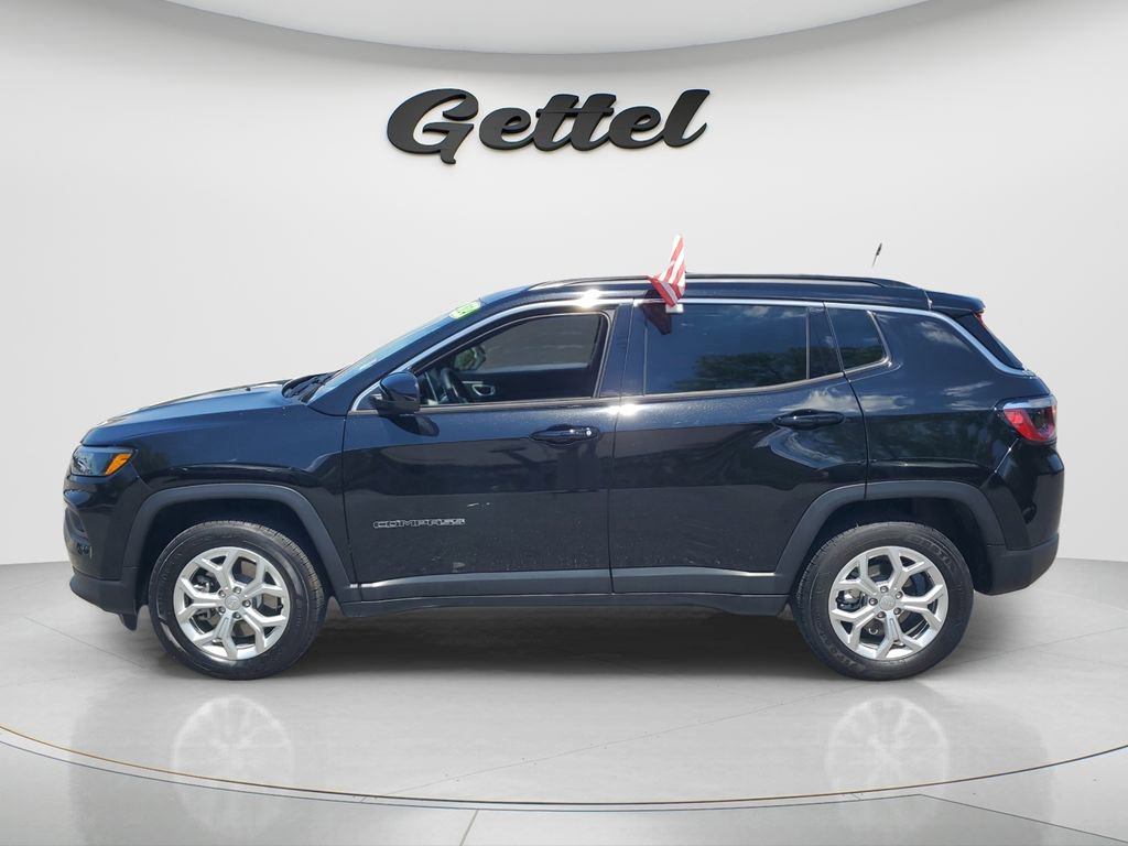Used 2024 Jeep Compass Latitude image 7