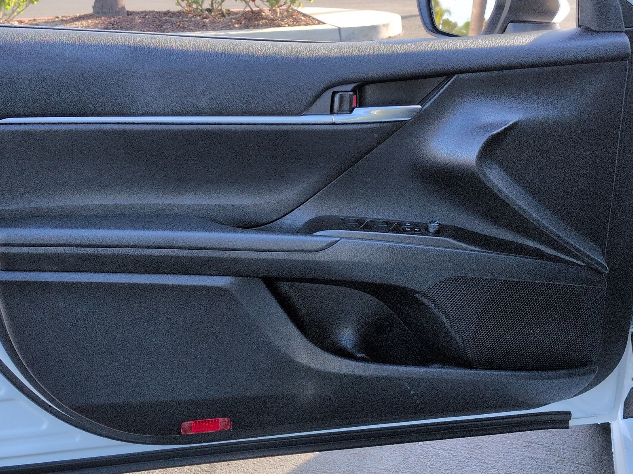 Used 2023 Toyota Camry SE image 14