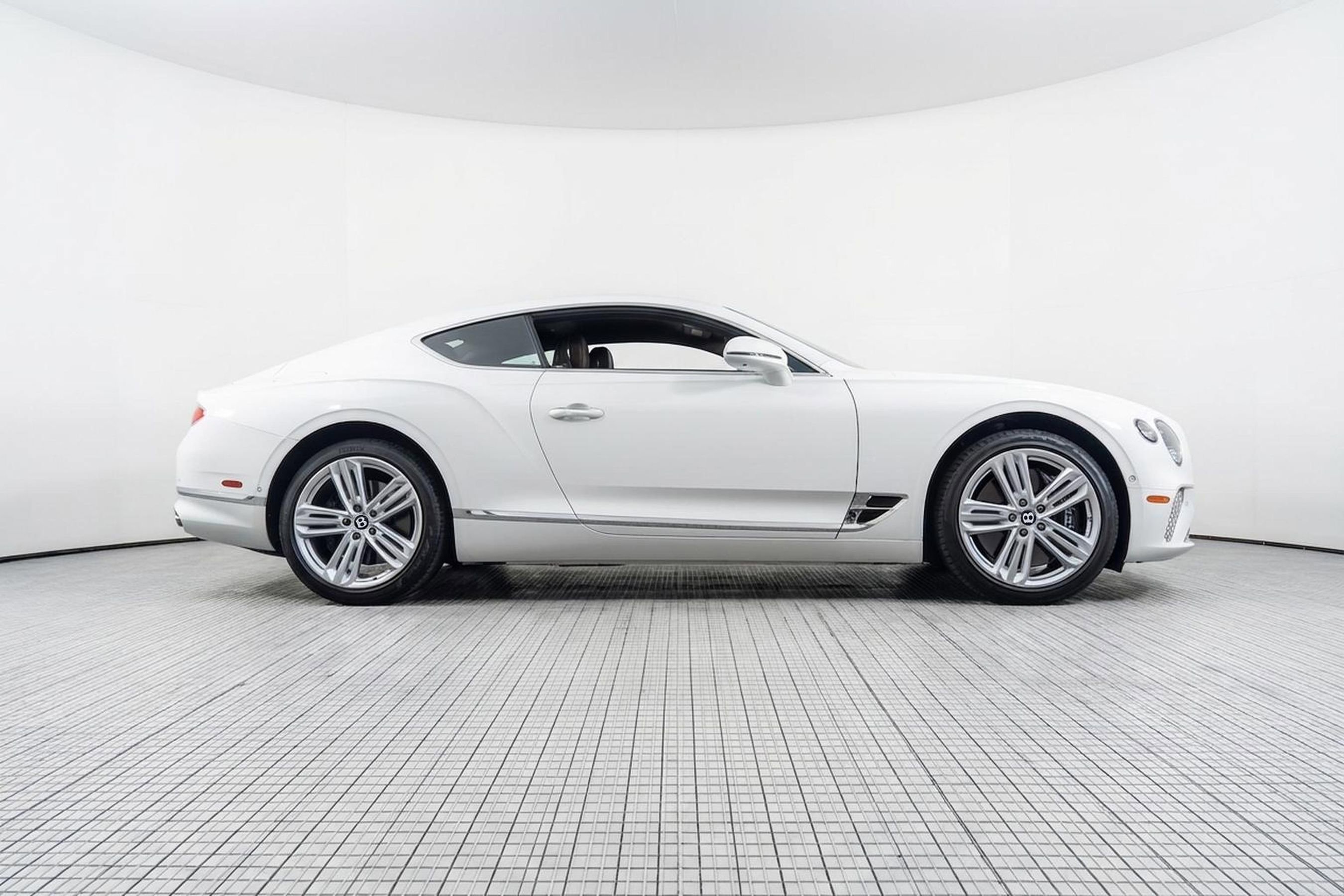 Used 2023 Bentley Continental GT V8 AWD/4WD image 5