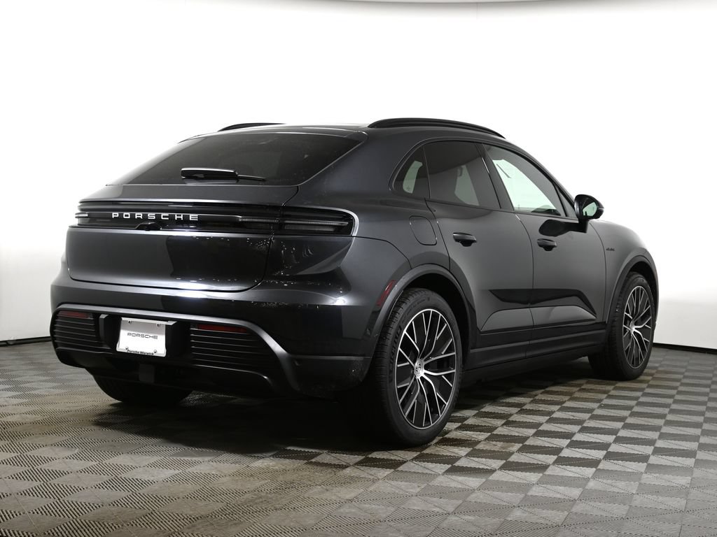 Used 2026 Porsche Macan 4 Electric AWD/4WD image 7