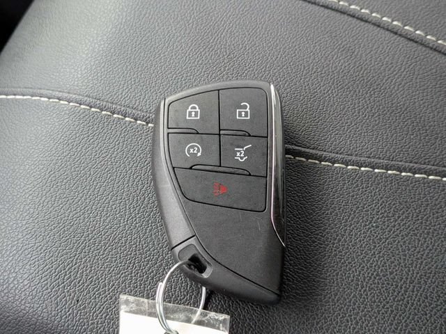Used 2025 Chevrolet Traverse LT w/ Midnight/Sport Edition FWD image 32